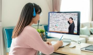 Bagaimana Pembelajaran Online Dapat Menguntungkan Bisnis Anda Bagaimana Pembelajaran Online Dapat Menguntungkan Bisnis Anda