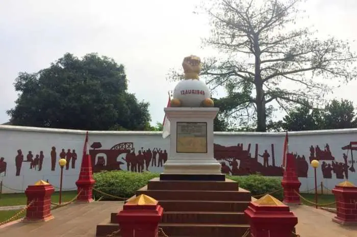 Monumen Kebulatan Tekad